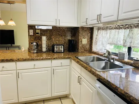 17021 N Bay Road Sunny Isles Beach FL 33160