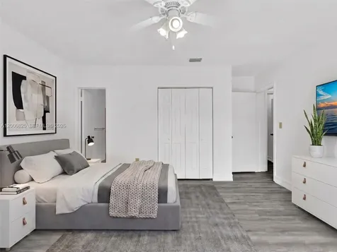 19174 Bobolink Drive Hialeah FL 33015