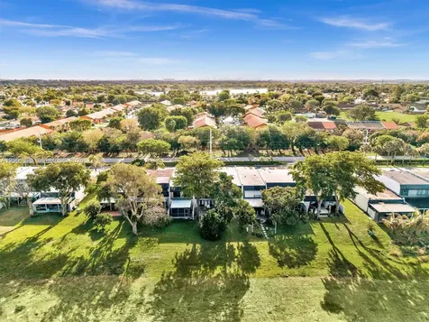 19174 Bobolink Drive Hialeah FL 33015