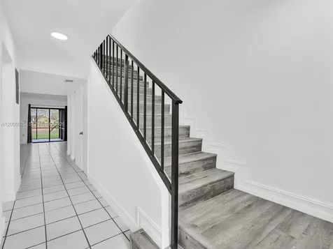 19174 Bobolink Drive Hialeah FL 33015