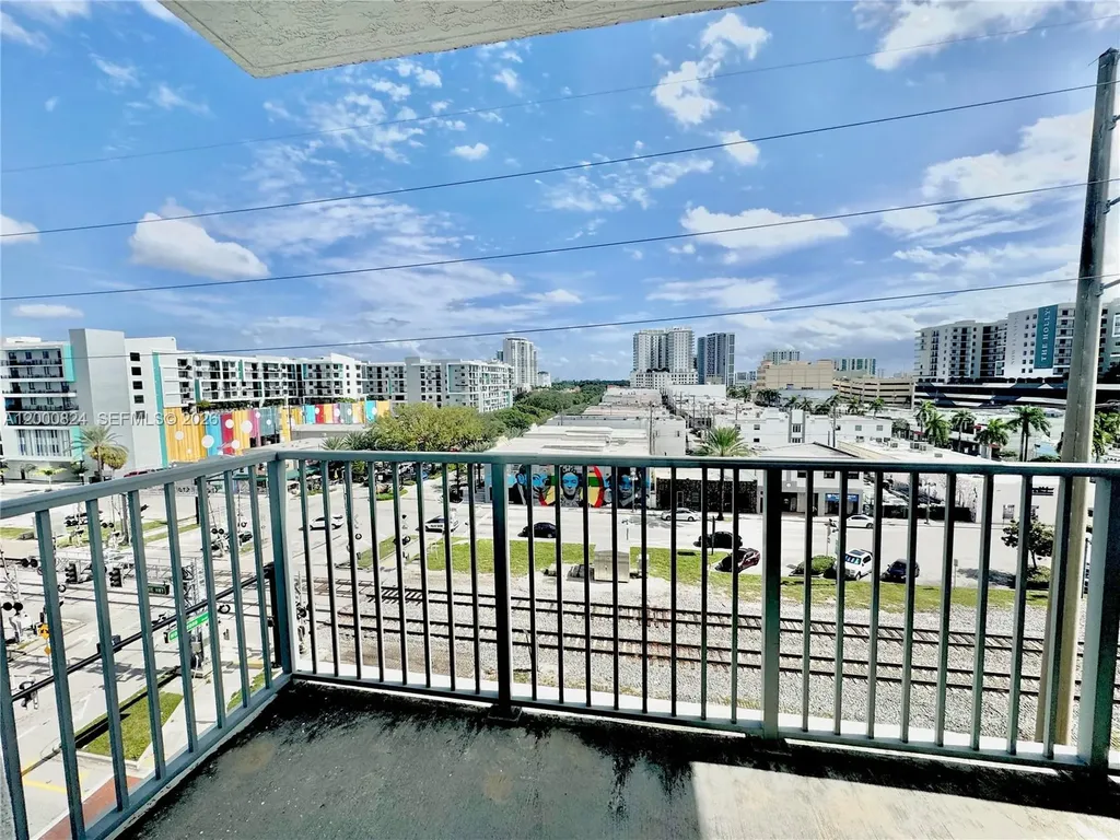 140 S Dixie Highway Hollywood FL 33020