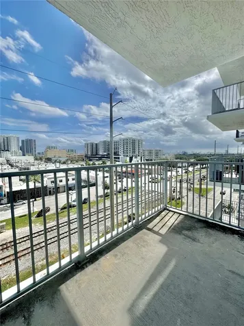 140 S Dixie Highway Hollywood FL 33020