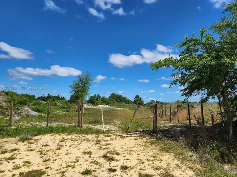 16785 NW 292nd Street Okeechobee FL 34972