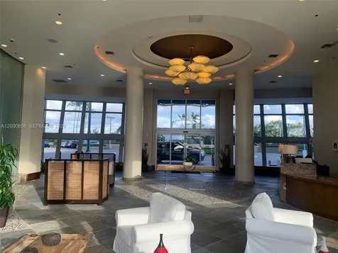 2681 N Flamingo Road Sunrise FL 33323