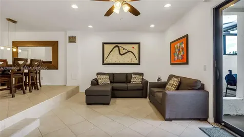 1541 NW 92nd Avenue Pembroke Pines FL 33024