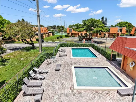1541 NW 92nd Avenue Pembroke Pines FL 33024
