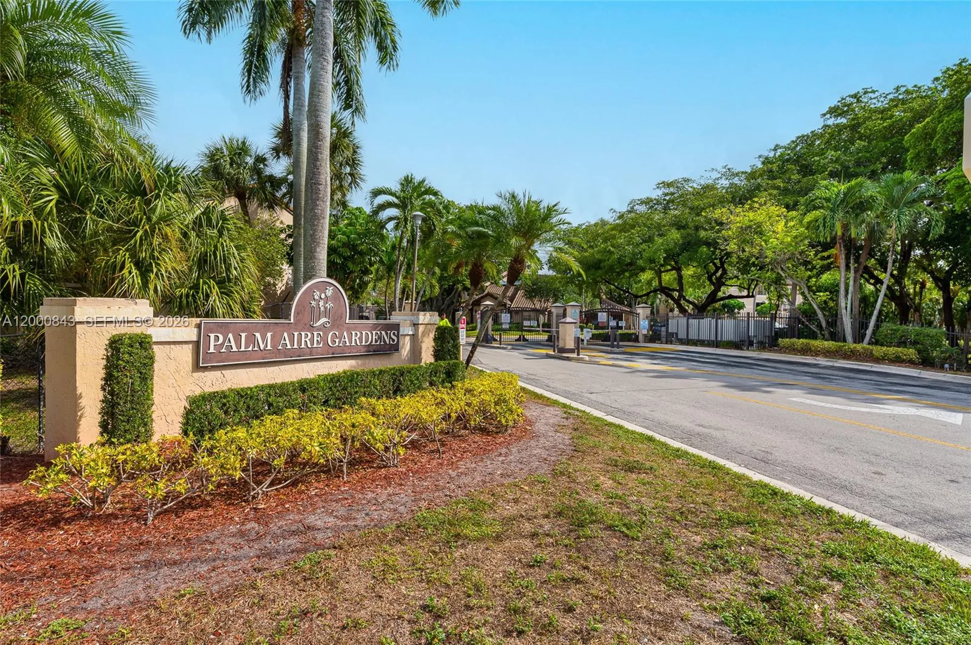 4581 W Mcnab Road Pompano Beach FL 33069