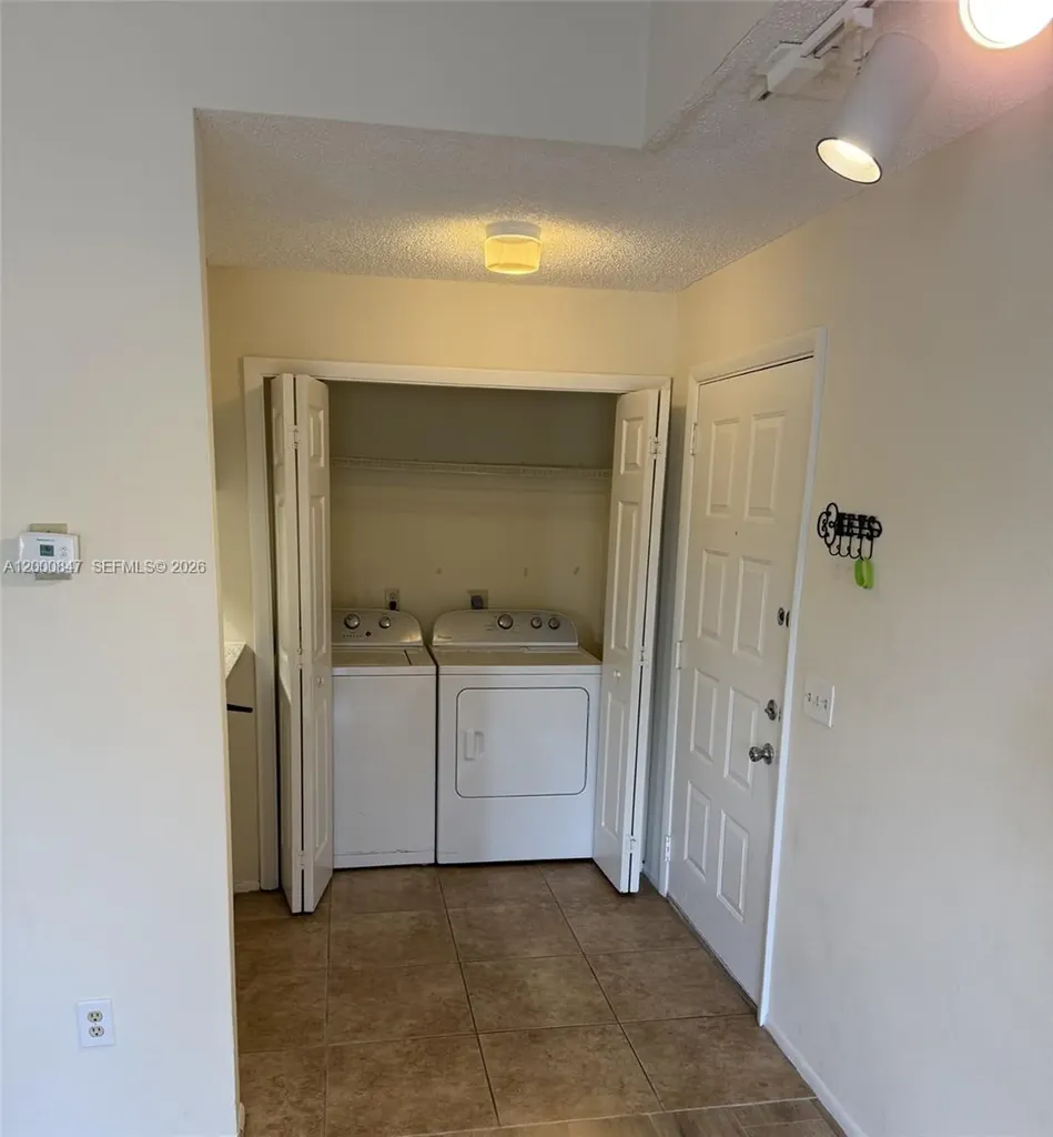 4401 W Mcnab Road Pompano Beach FL 33069