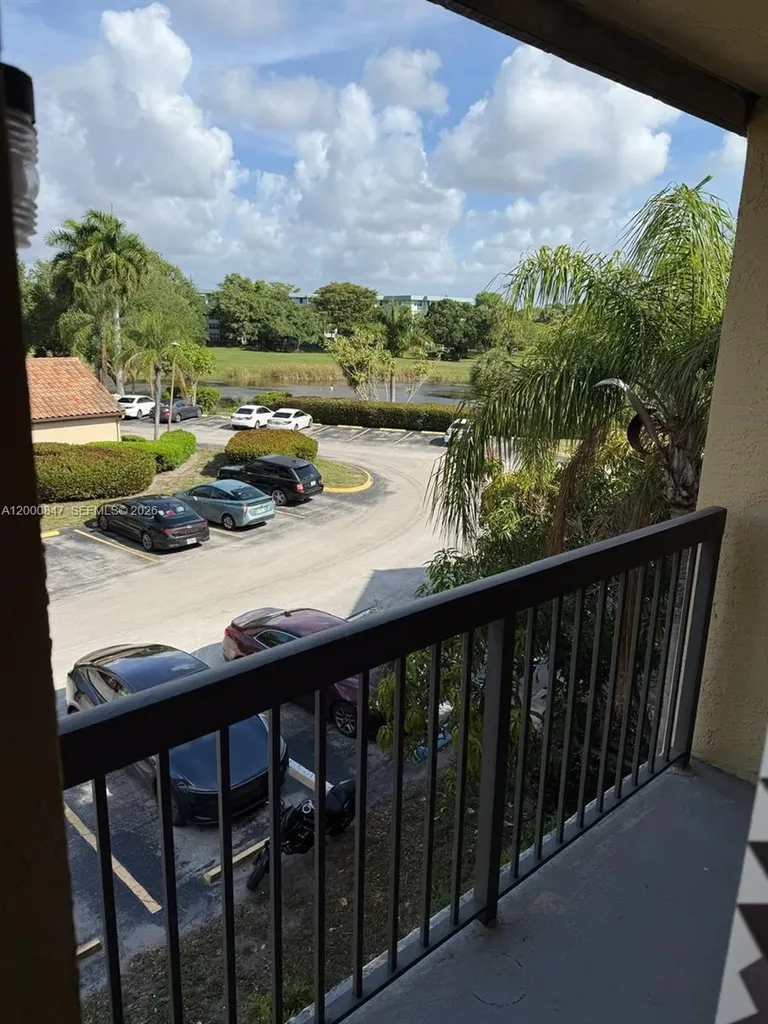 4401 W Mcnab Road Pompano Beach FL 33069