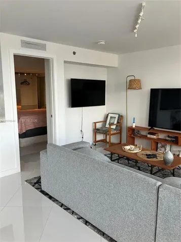 555 NE 15th Street Miami FL 33132