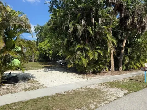 397 Miramar Road Fort Myers FL 33905