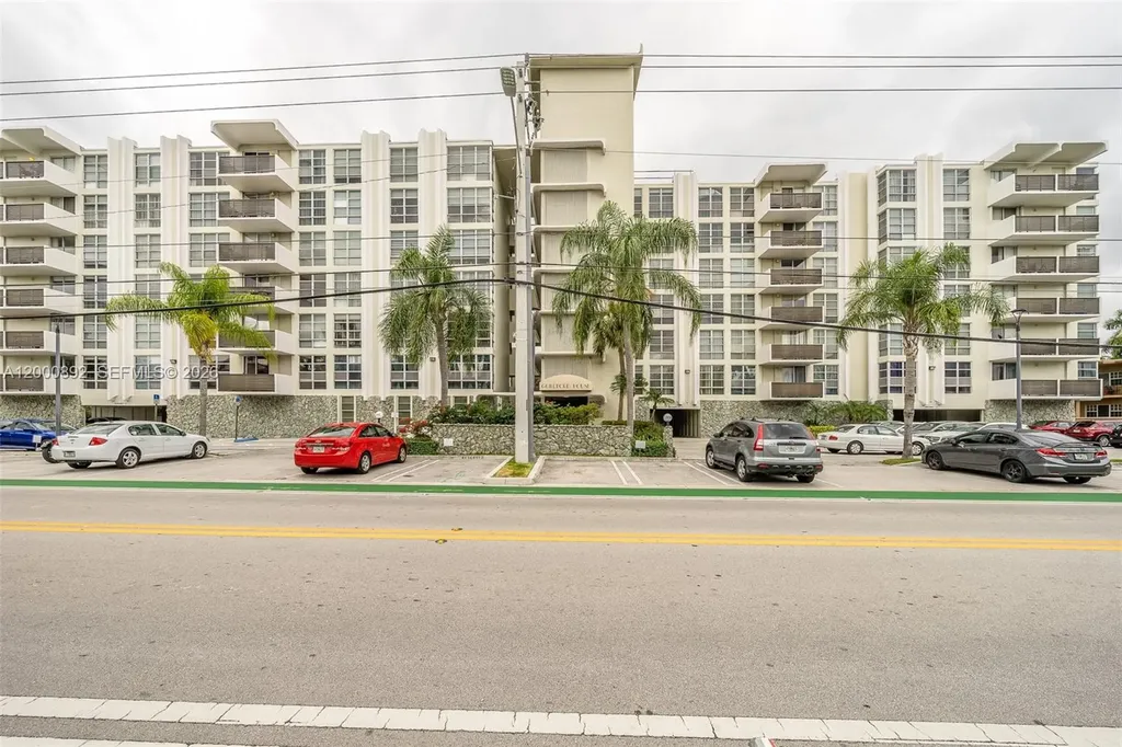 9800 W Bay Harbor Drive Bay Harbor Islands FL 33154