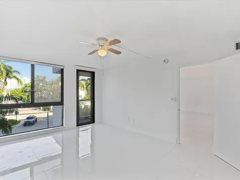 9800 W Bay Harbor Drive Bay Harbor Islands FL 33154