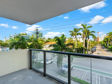 9800 W Bay Harbor Drive Bay Harbor Islands FL 33154