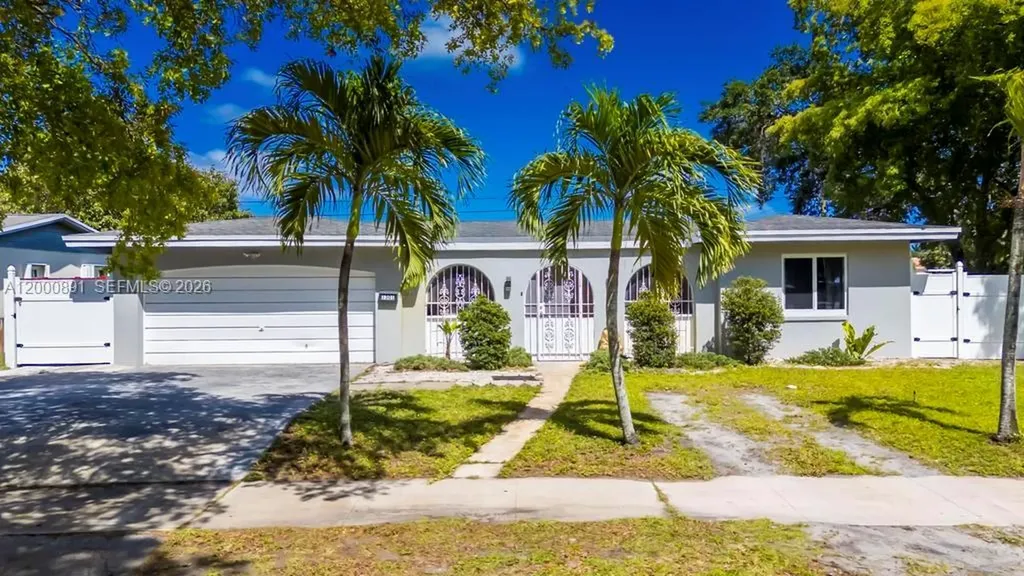 1301 N 74th Terrace Hollywood FL 33024