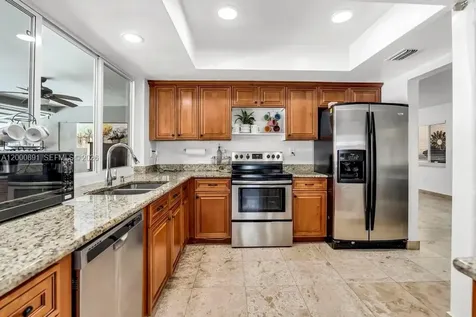 1301 N 74th Terrace Hollywood FL 33024