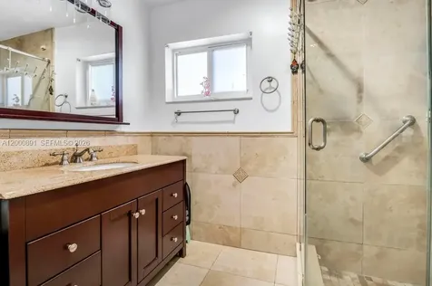 1301 N 74th Terrace Hollywood FL 33024