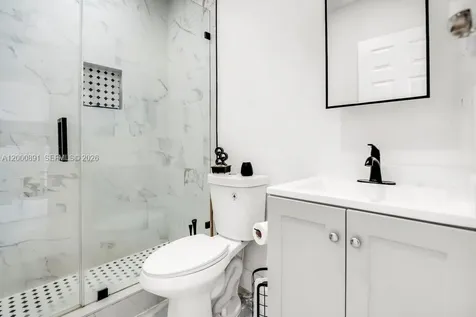 1301 N 74th Terrace Hollywood FL 33024