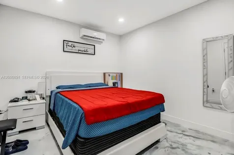1301 N 74th Terrace Hollywood FL 33024