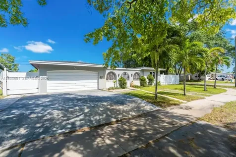 1301 N 74th Terrace Hollywood FL 33024