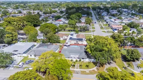 1301 N 74th Terrace Hollywood FL 33024