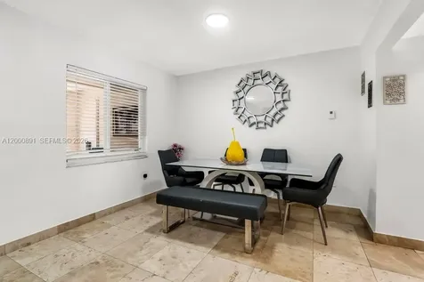 1301 N 74th Terrace Hollywood FL 33024