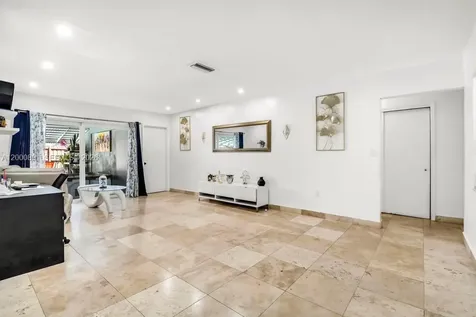1301 N 74th Terrace Hollywood FL 33024