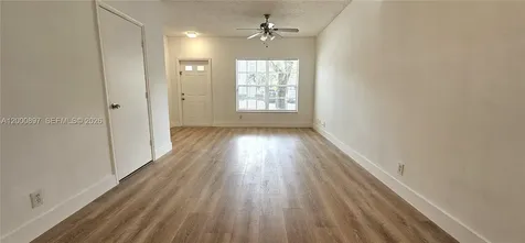 46 Simonton Circle Weston FL 33326