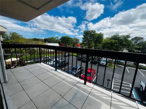 8307 SW 142nd Avenue Miami FL 33183