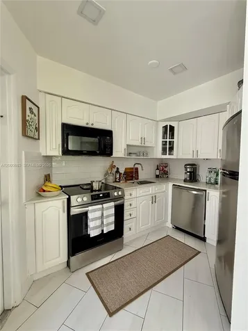 18750 NE 18th Avenue Miami FL 33179