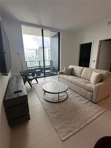 159 NE 6th Street Miami FL 33132
