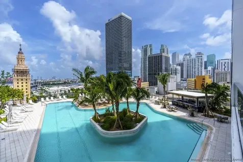 159 NE 6th Street Miami FL 33132