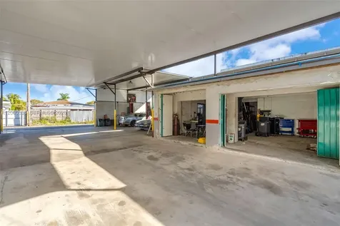 3219 SW 8th Street Miami FL 33135
