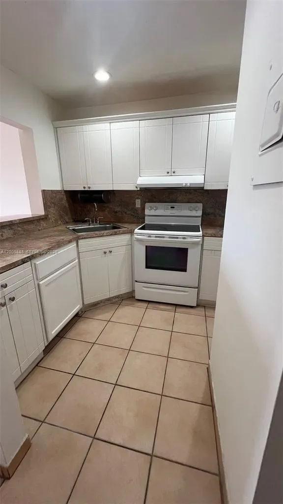 6070 W 18th Avenue Hialeah FL 33012