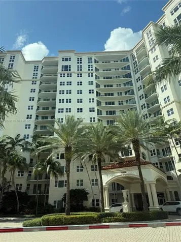 20000 E Country Club Drive Aventura FL 33180