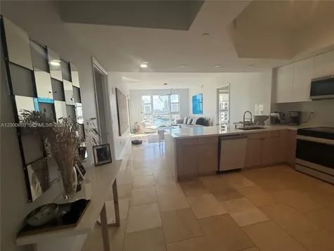 20000 E Country Club Drive Aventura FL 33180