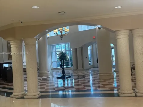 20000 E Country Club Drive Aventura FL 33180