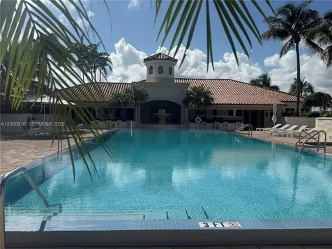 20000 E Country Club Drive Aventura FL 33180