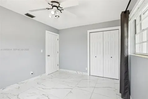 1900 SW 87th Court Miami FL 33165