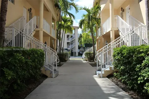 6962 NW 179th Street Hialeah FL 33015