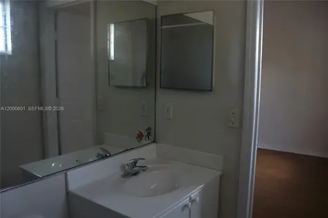 6962 NW 179th Street Hialeah FL 33015