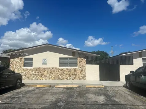 904 SW 10th Street Hallandale Beach FL 33009