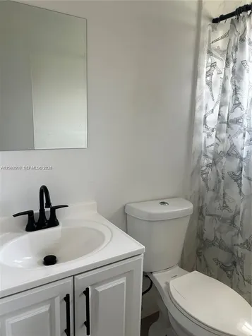 904 SW 10th Street Hallandale Beach FL 33009