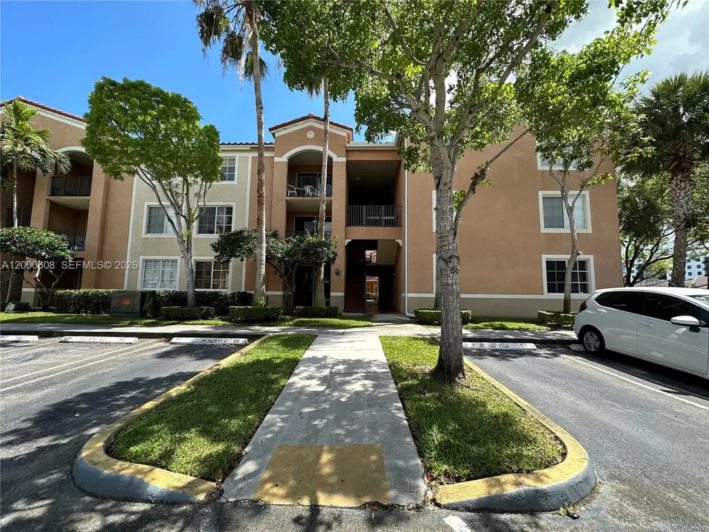 6841 SW 44th Street Miami FL 33155