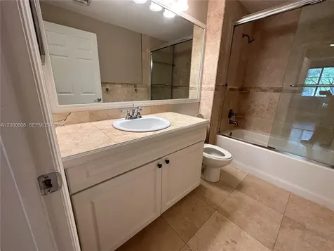 6841 SW 44th Street Miami FL 33155