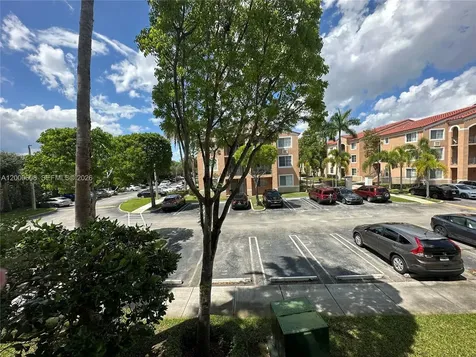 6841 SW 44th Street Miami FL 33155