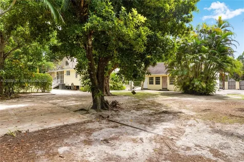 7201 SW 166th Street Palmetto Bay FL 33157