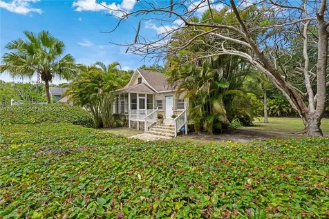 7201 SW 166th Street Palmetto Bay FL 33157