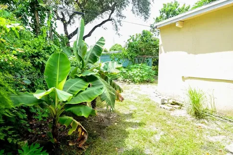 298 NW 104th Street Miami FL 33150