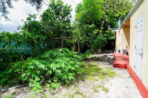 298 NW 104th Street Miami FL 33150